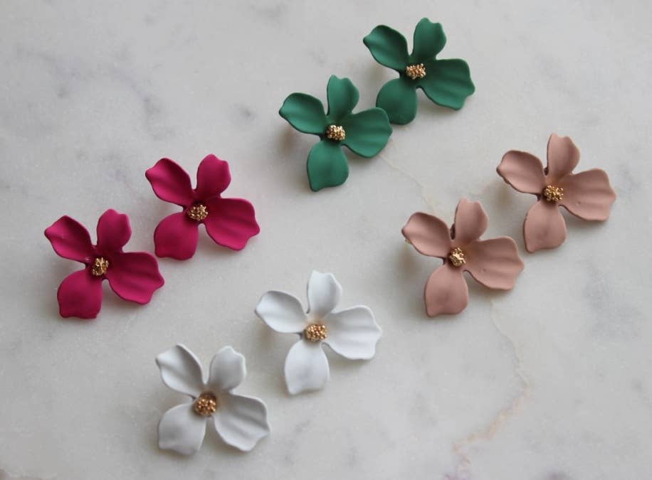 Flower Stud Earrings: White