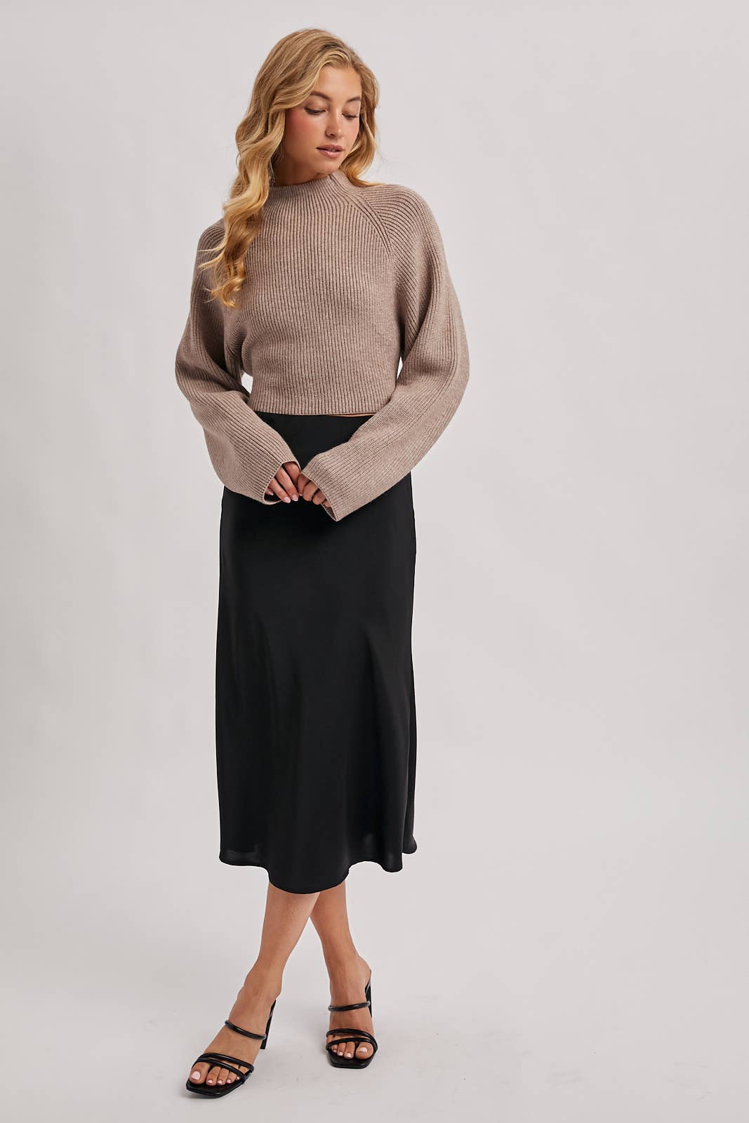 MOCK NECK OPEN BACK RIBBED KNIT TIE SWEATER TOP: LATTE
