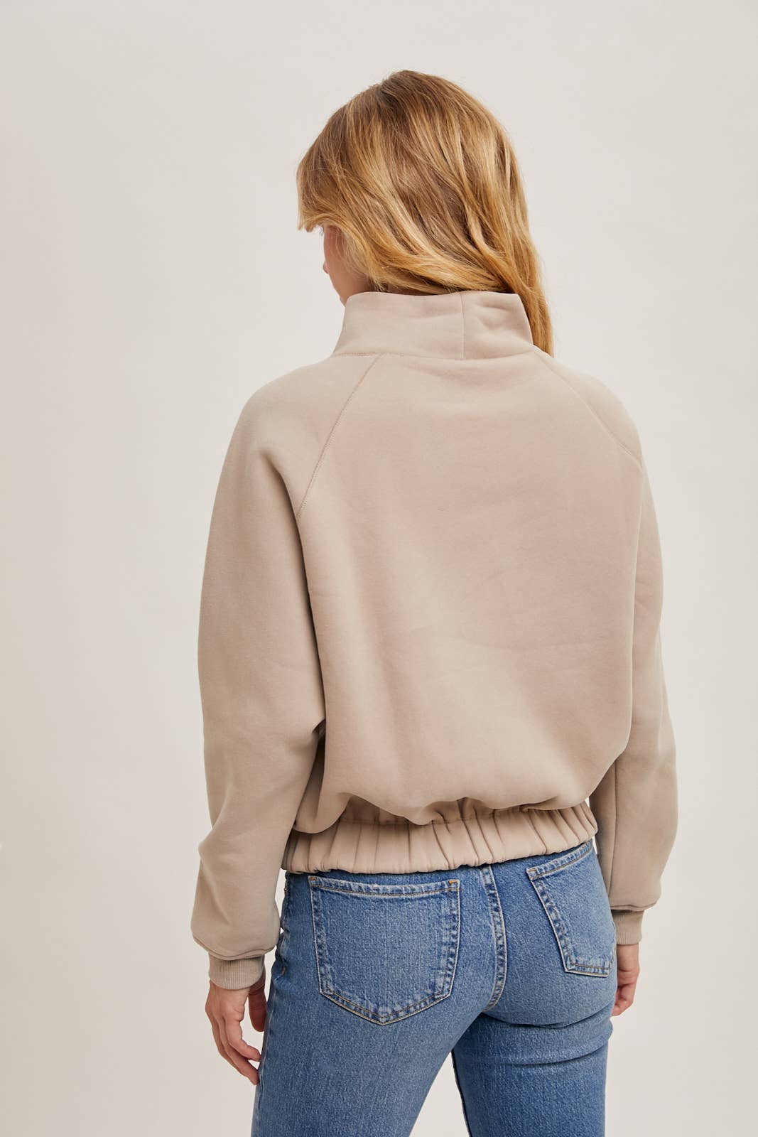 FUNNEL NECK TIE FRONT KNIT SWEATSHIRT: MUSHROOM
