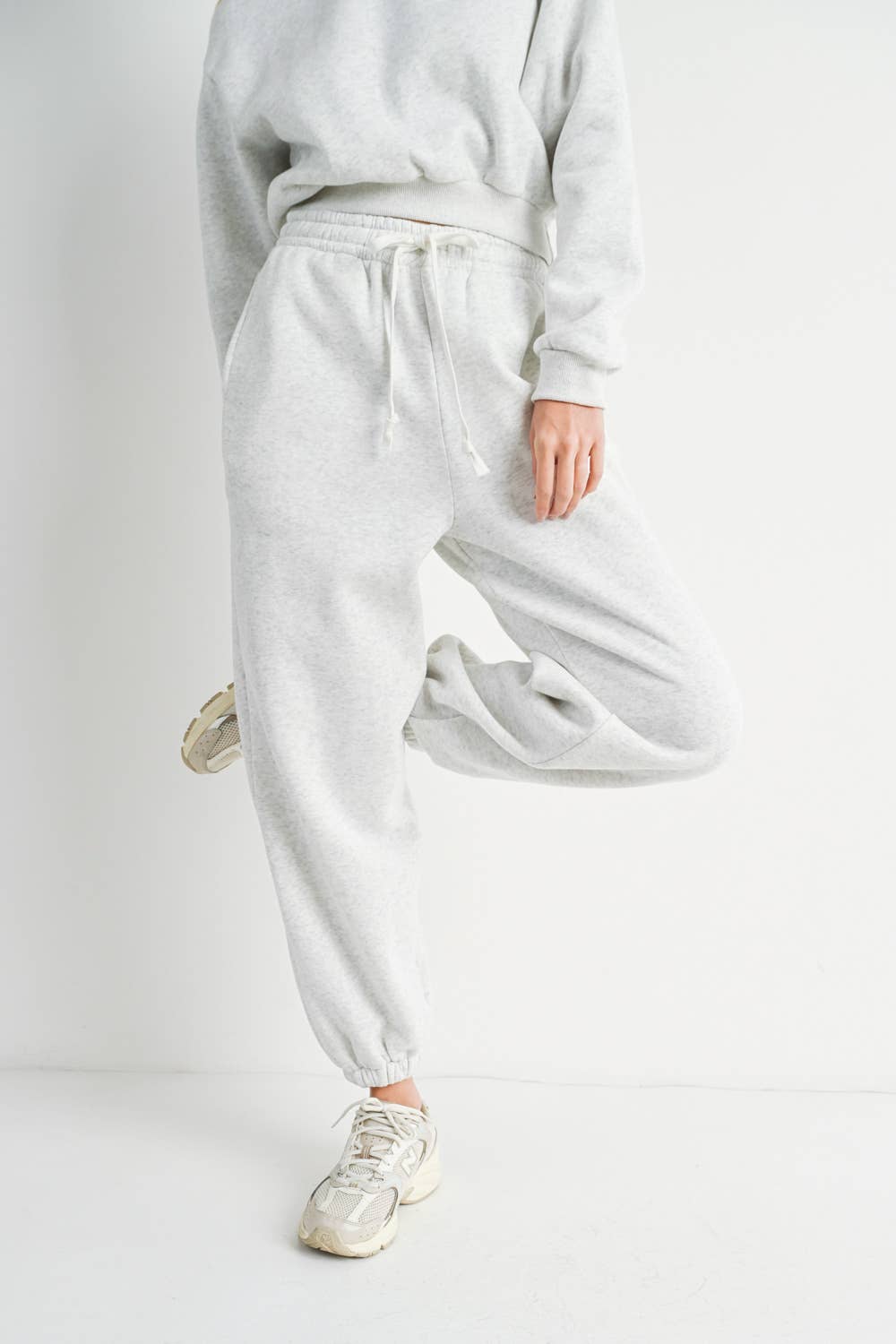 CROPPED SWEATSHIRT SWEATPANTS SET: DENIM