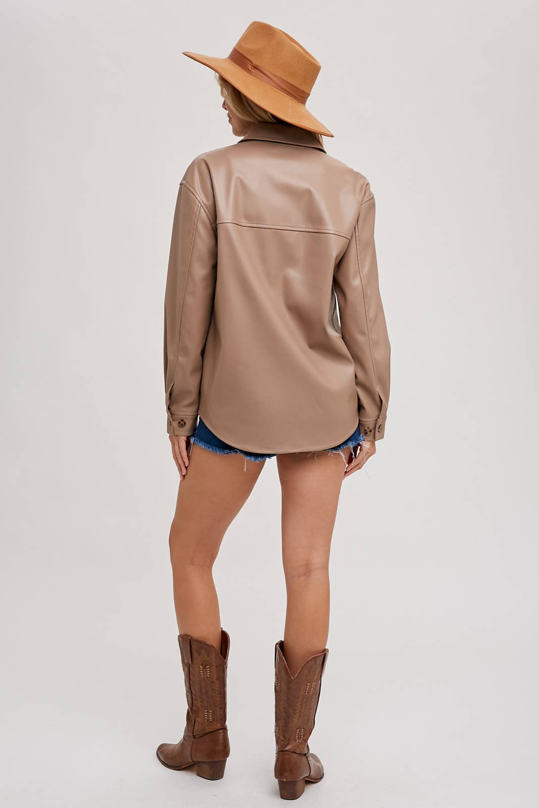 VEGAN LEATHER SHACKET: Black