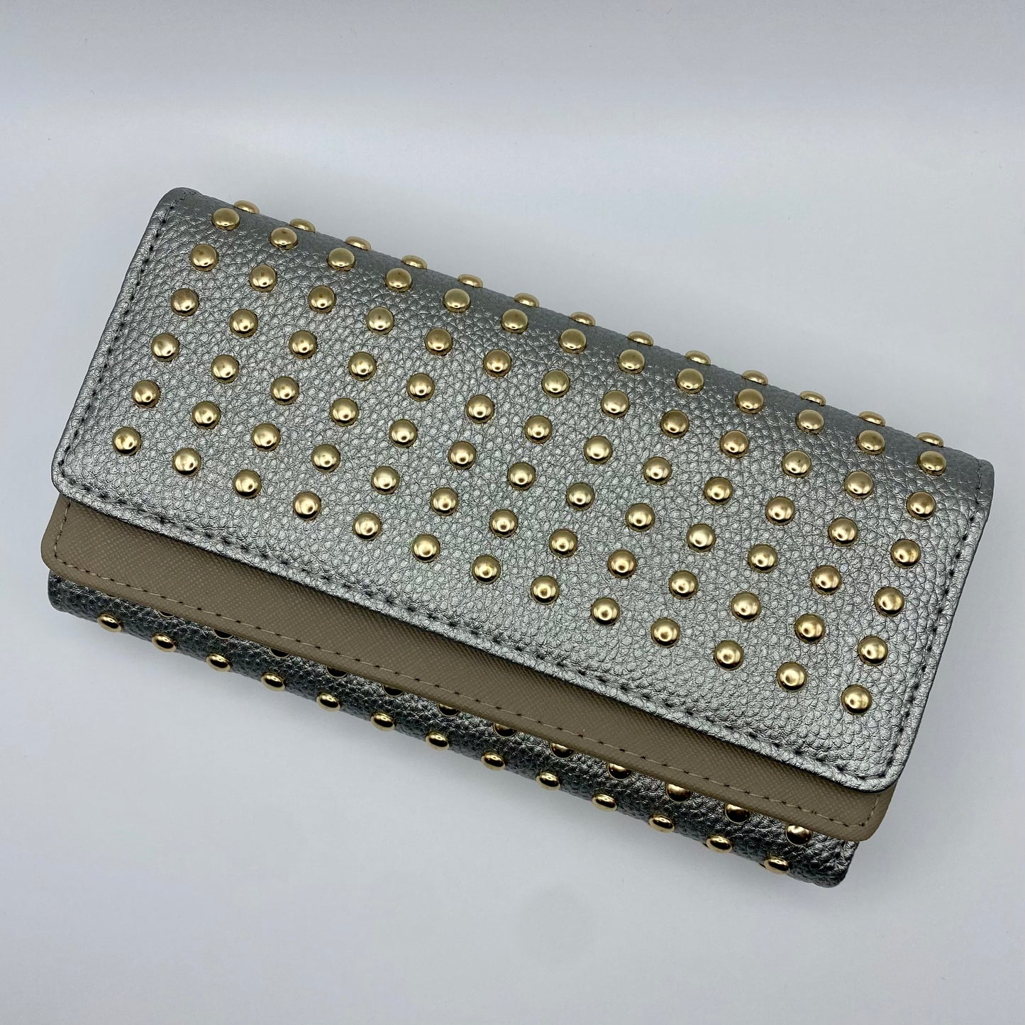 Beauty Stash - Khaki Rivet Wallet