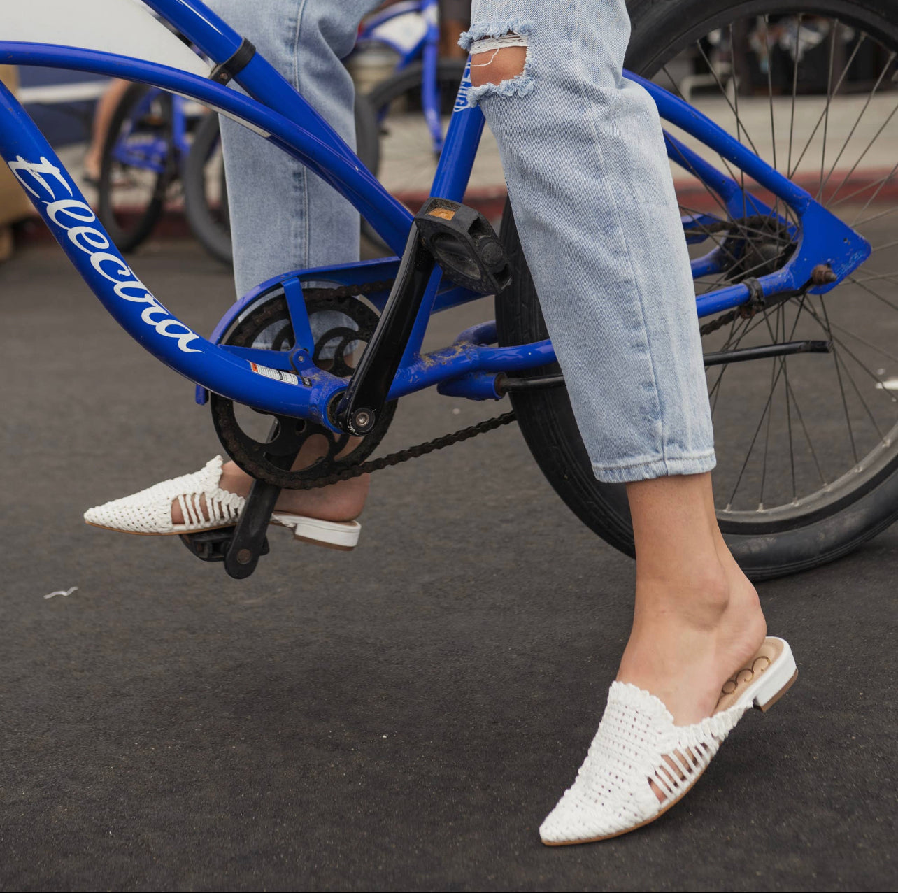 MONACO-RAFFIA FLAT WHITE