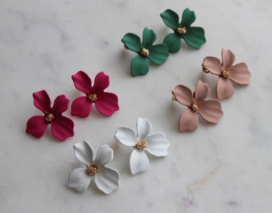 Flower Stud Earrings: Blush