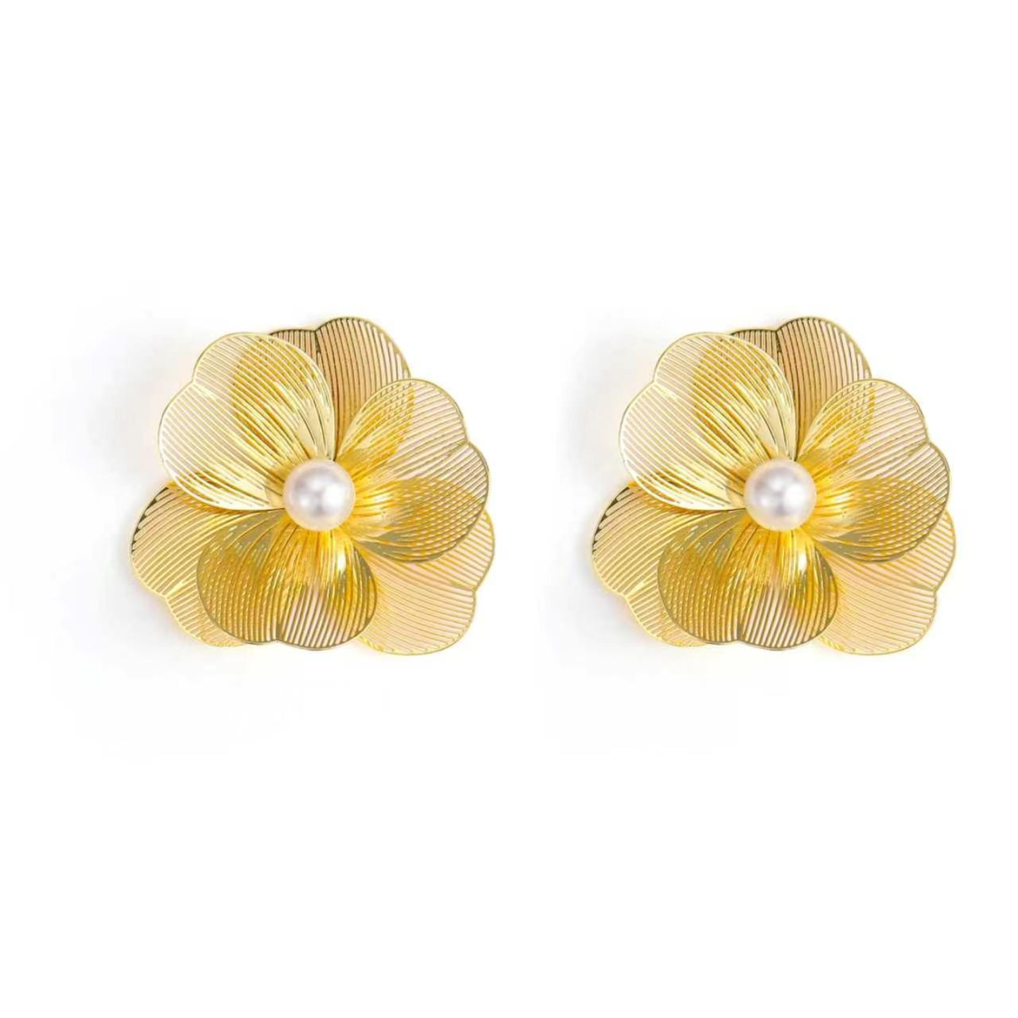 Golden Bloom Stud Earrings – Filigree Design