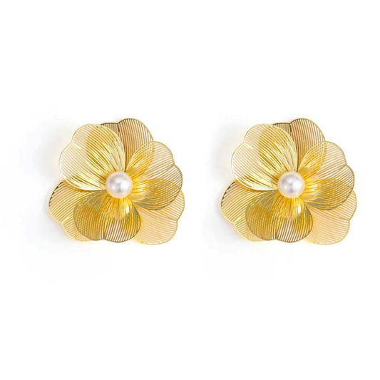 Golden Bloom Stud Earrings – Filigree Design