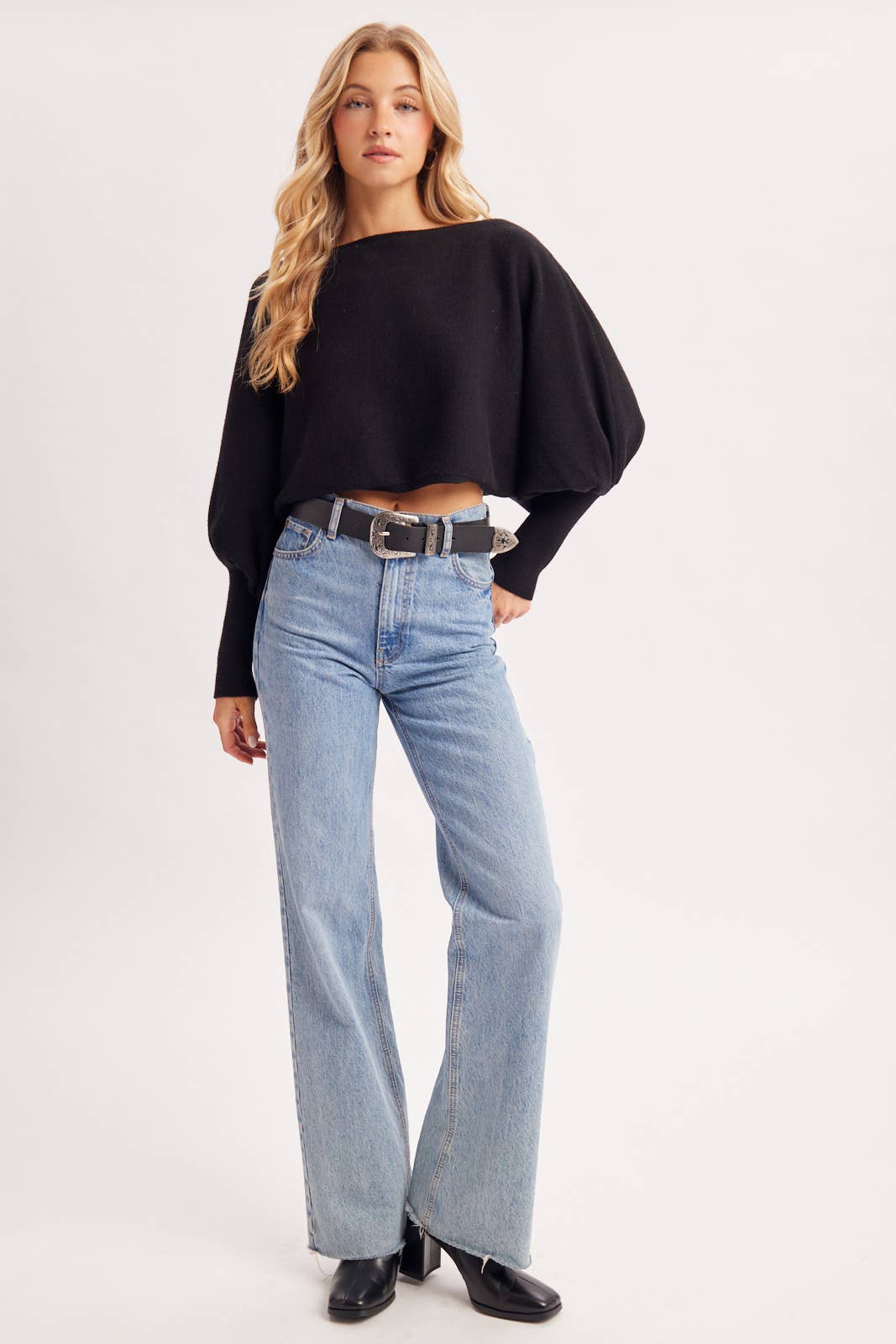 CROPPED BOAT-NECK BALLOON SLEEVED KNIT SWEATER: LATTE