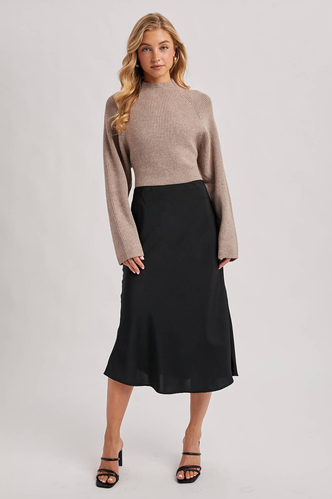 MOCK NECK OPEN BACK RIBBED KNIT TIE SWEATER TOP: LATTE