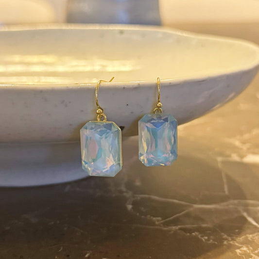 Simple And Classy Jewel Earrings: Lovely Blue