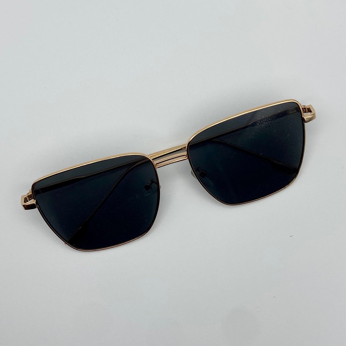 Classic Square Oversized Tinted Fashion Glasses - Black & Gold